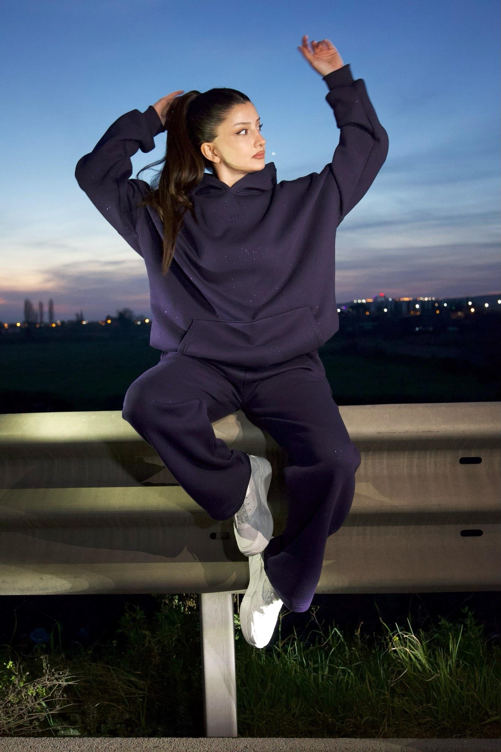 Simli İndigo Mavi Sweatshirt